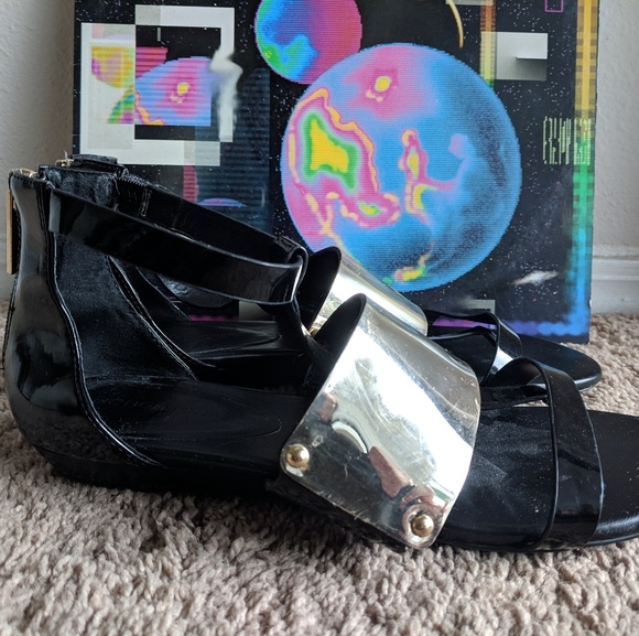 BCBG Gladiator Sandlas - Picture 4 of 4